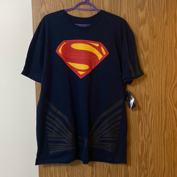 Superman Shirt with Cape - Batman vs Superman - Picture 1 of 10